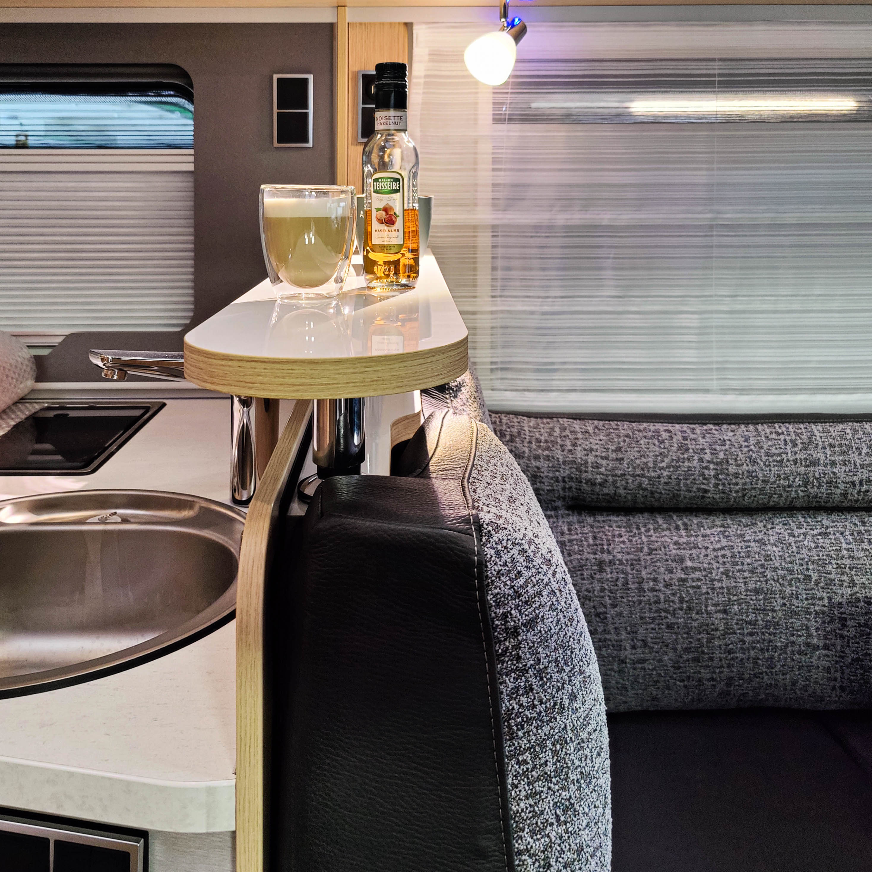 2-teiliges Ablageboard für Hymer Modelle