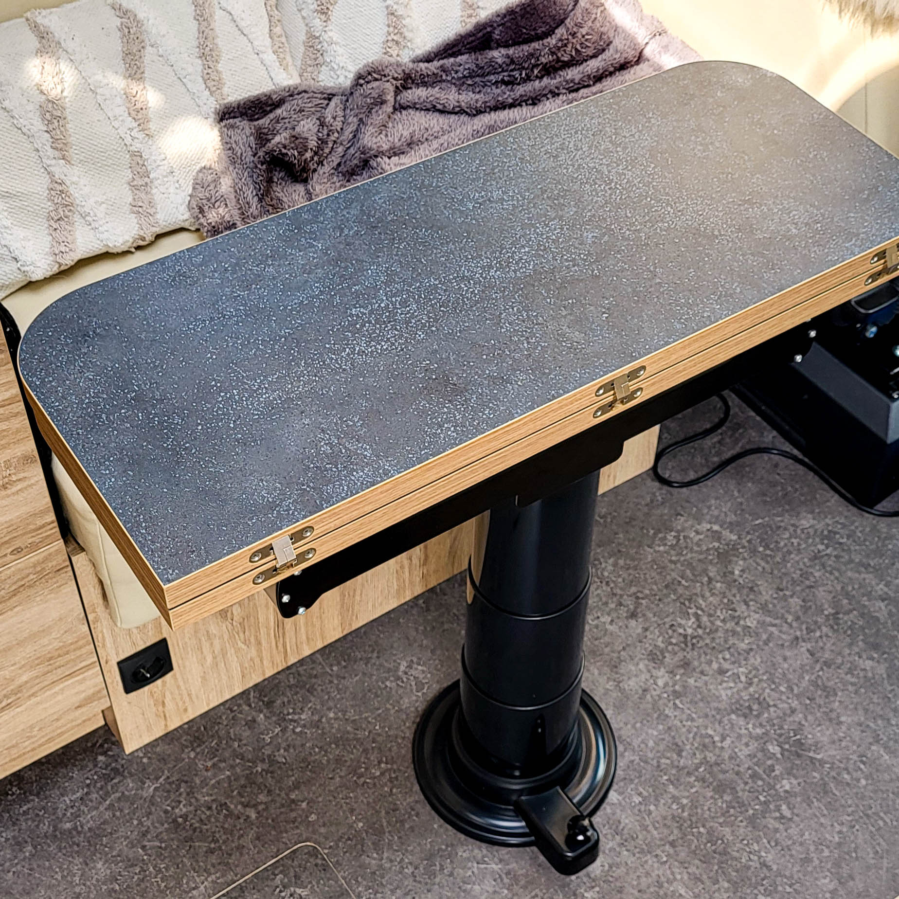 Nuova Mapa Tischgestell inklusive höhenverstellbarer Säule für klappbare Tischplatten