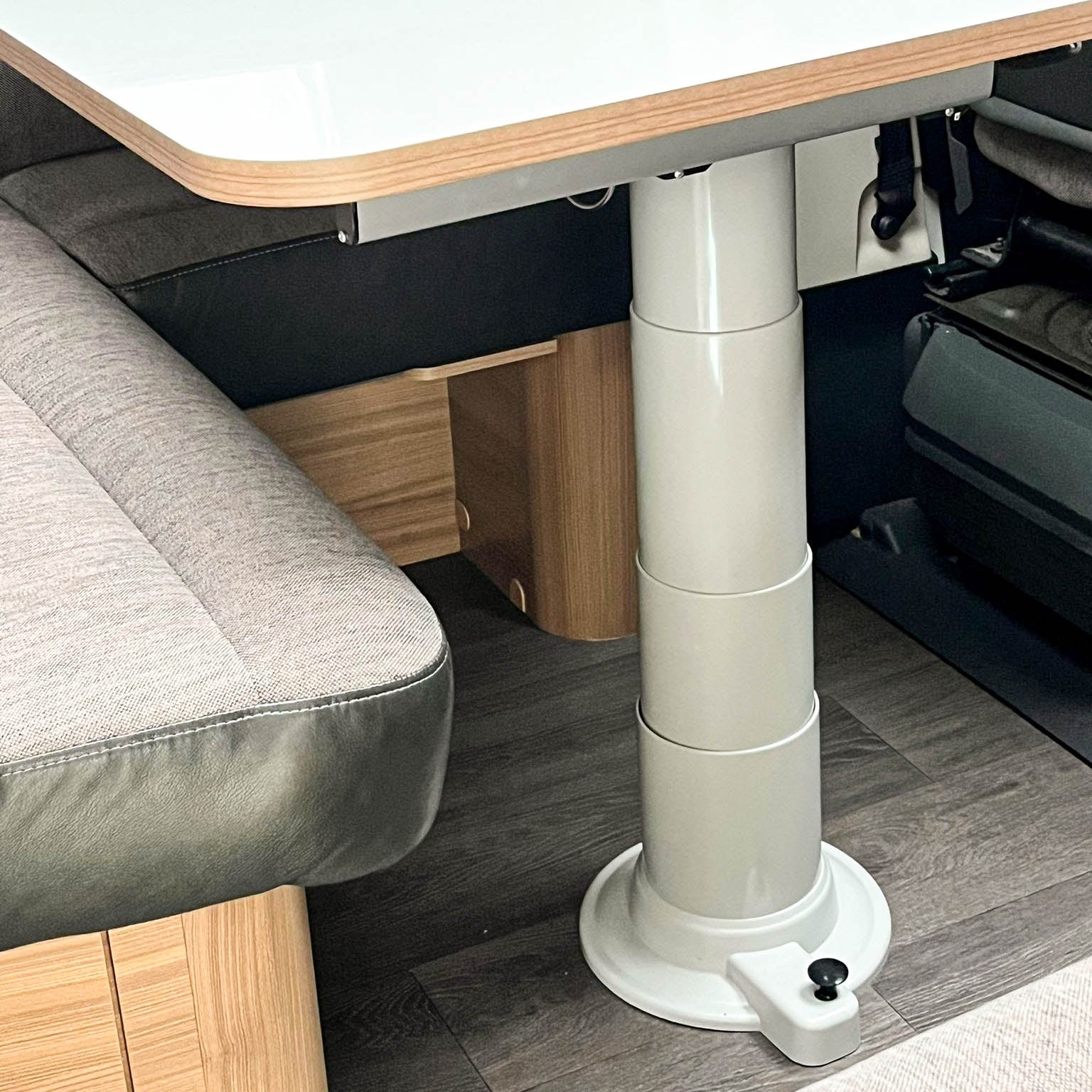 Nuova Mapa Tischgestell inklusive höhenverstellbarer Säule für klassische Tischplatten