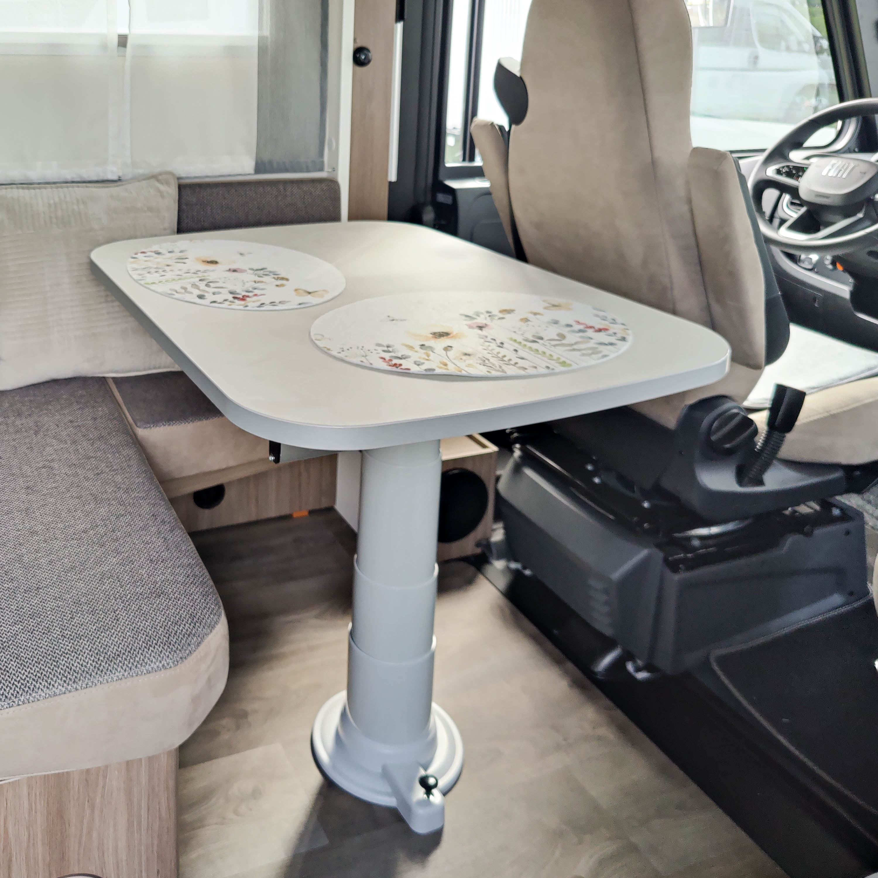 Nuova Mapa Tischgestell inklusive höhenverstellbarer Säule für klassische Tischplatten