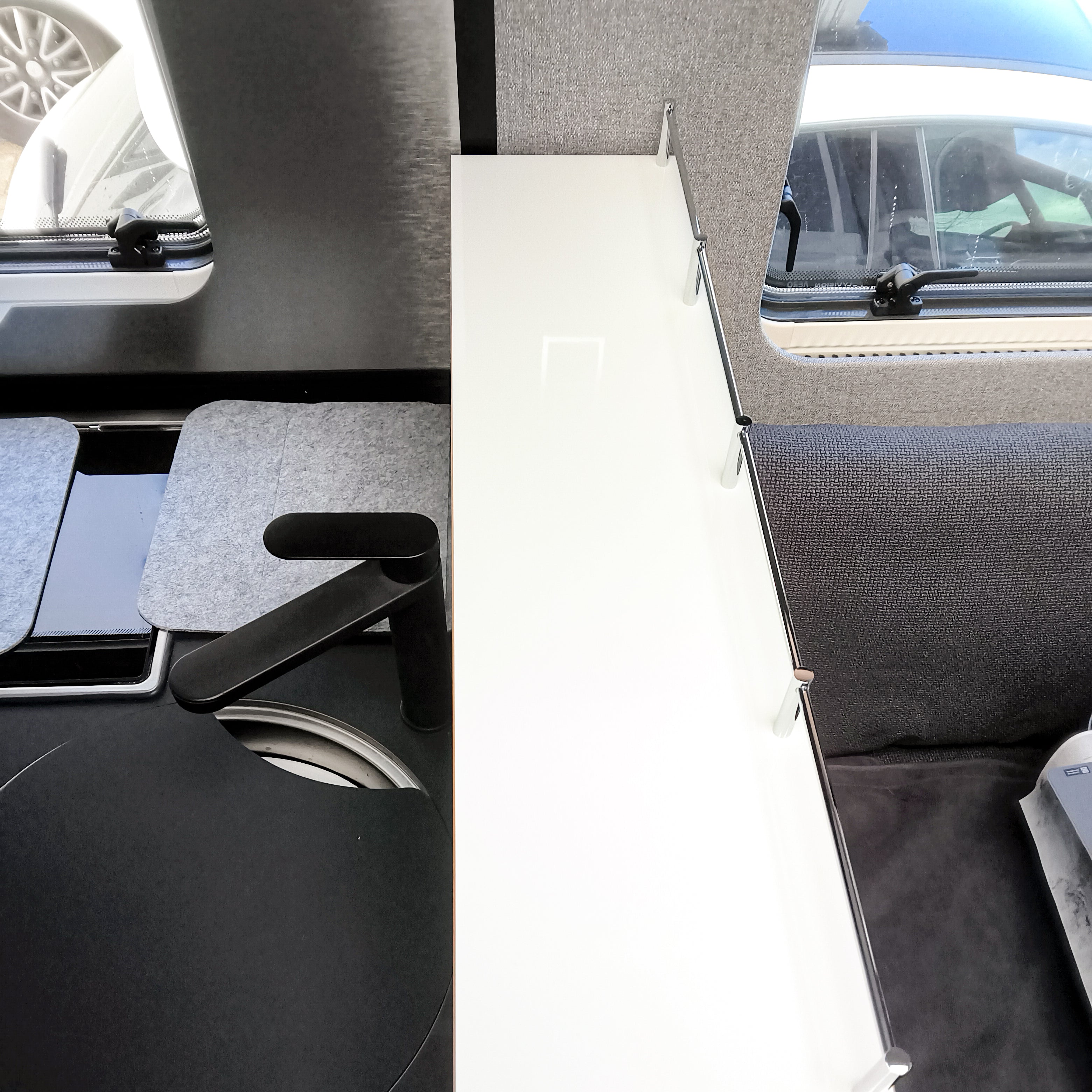 2-piece storage shelf for Hymer models from model year 2026 onward