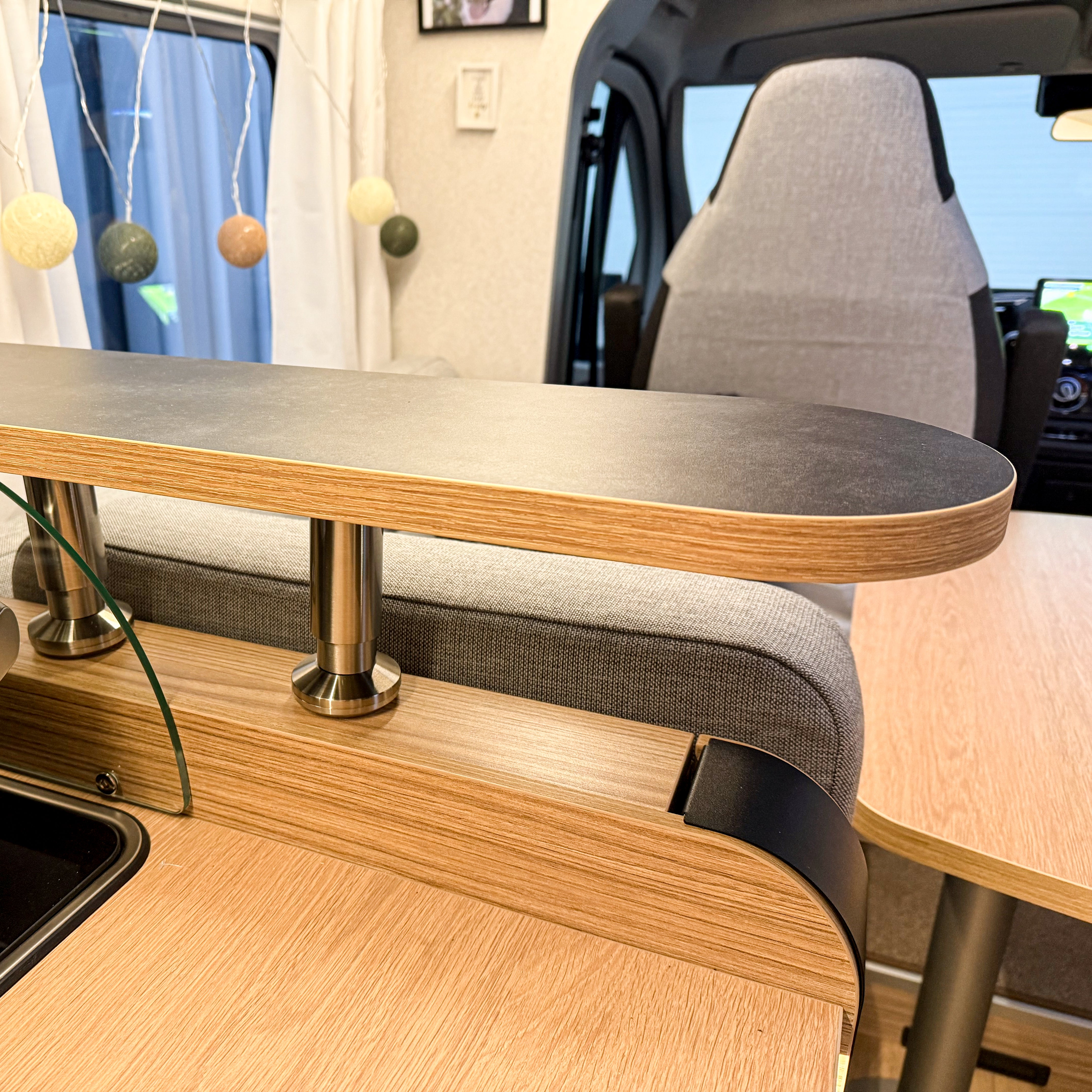 Tray for Mooveo (available starting in 2026) with a cutout for the stove cover