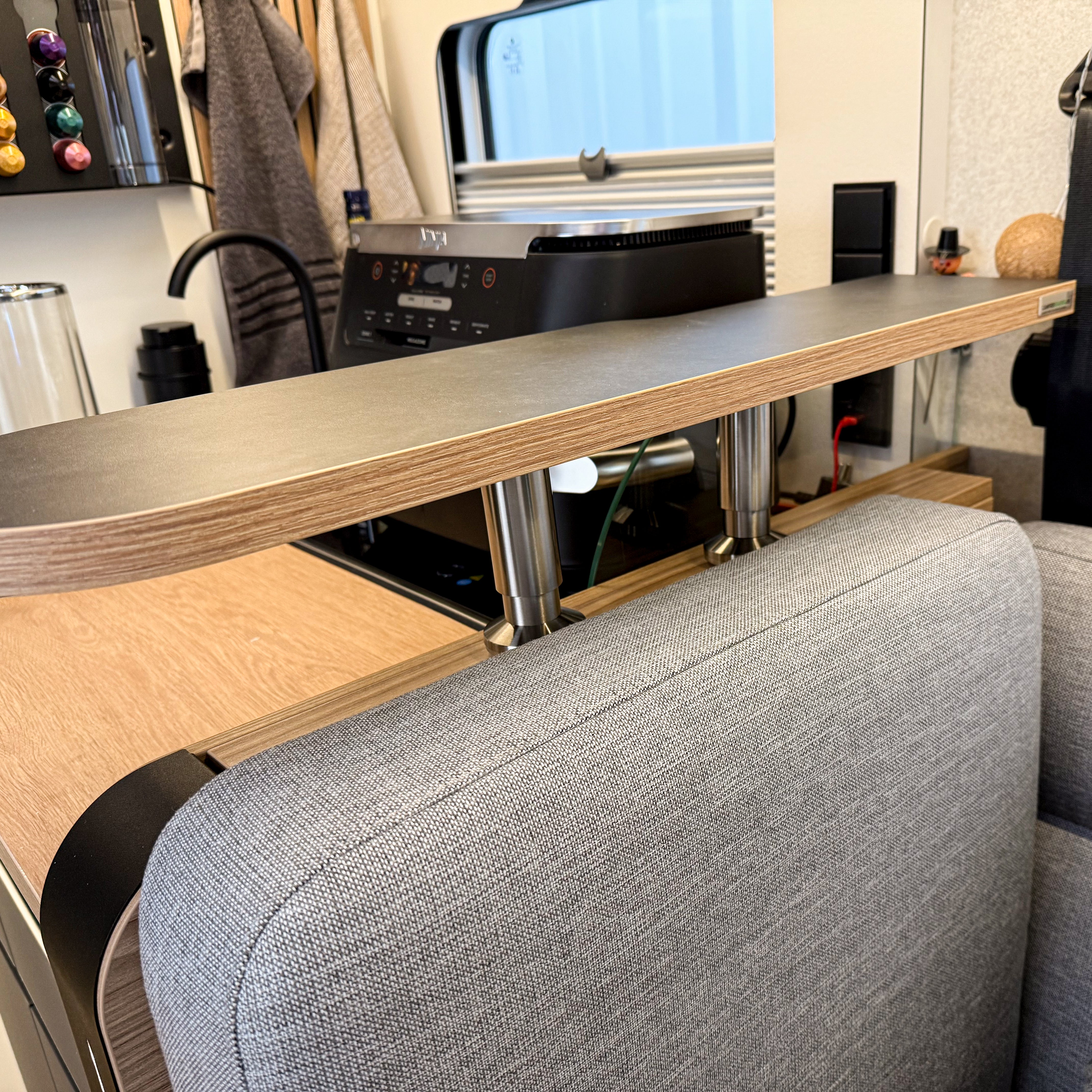 Tray for Mooveo (available starting in 2026) with a cutout for the stove cover