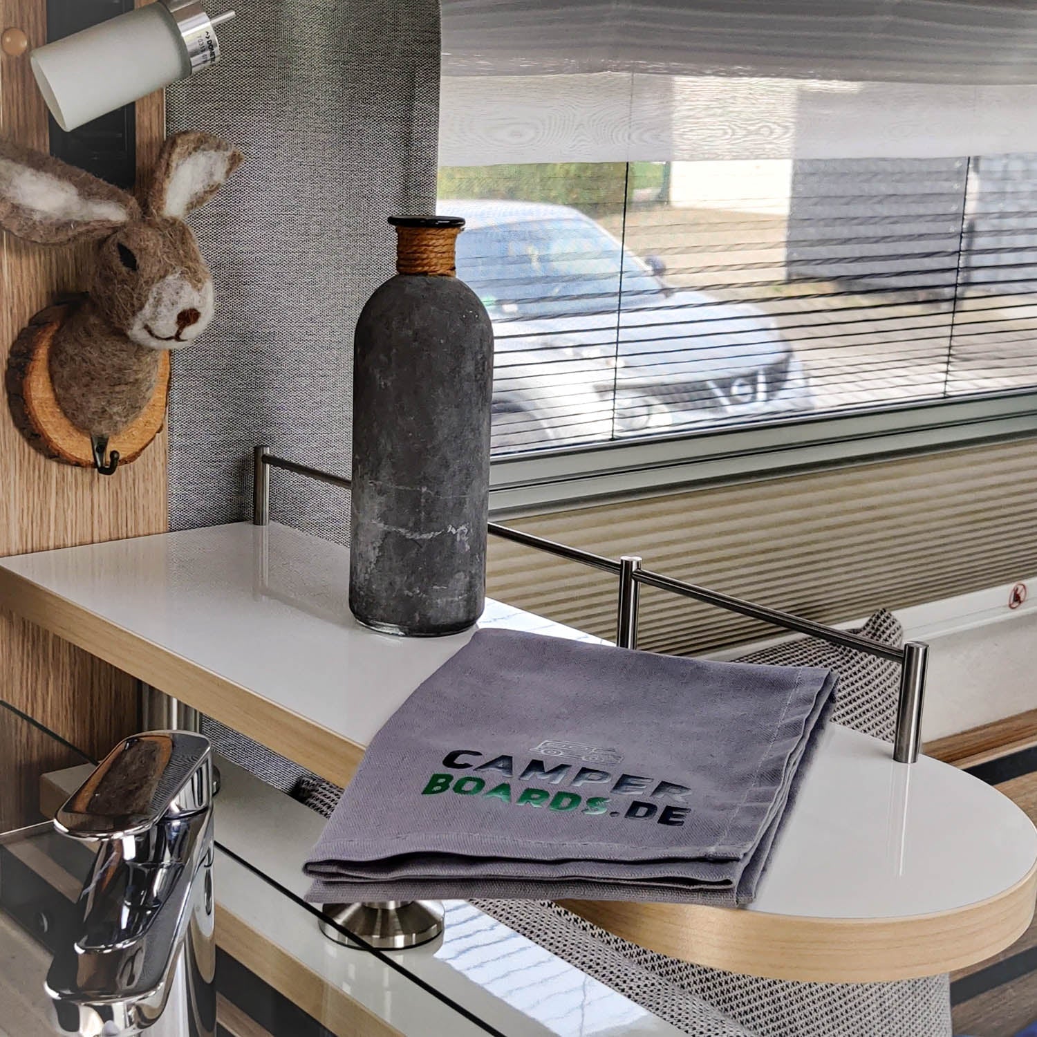 2-teiliges Ablageboard für Niesmann und Bischoff für die Modelljahre 2015 bis 2023 mit Face to Face Sitzgruppe