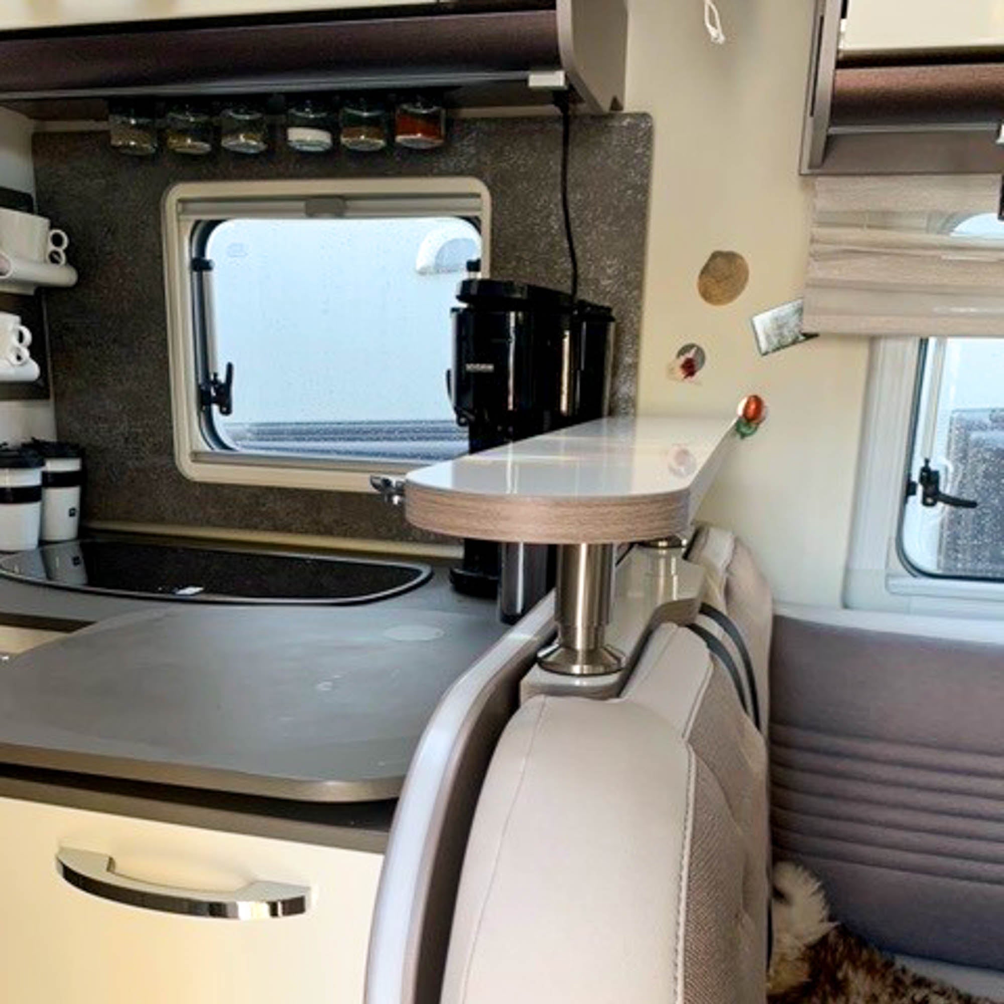 2-teiliges Ablageboard für Bürstner Lyseo Modelle