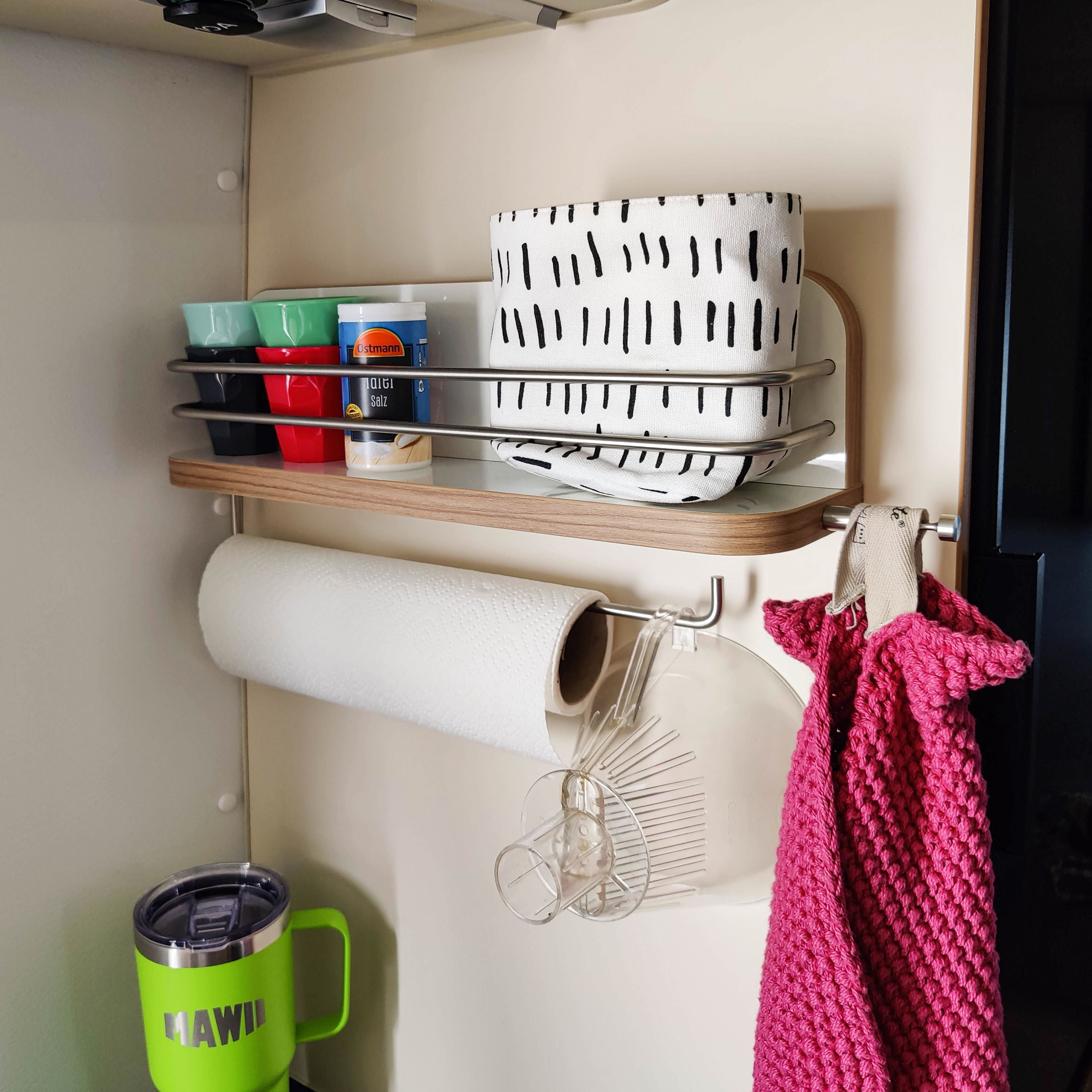 #kleur_hoogglans wit met rand in kersen/havana en rvs reling