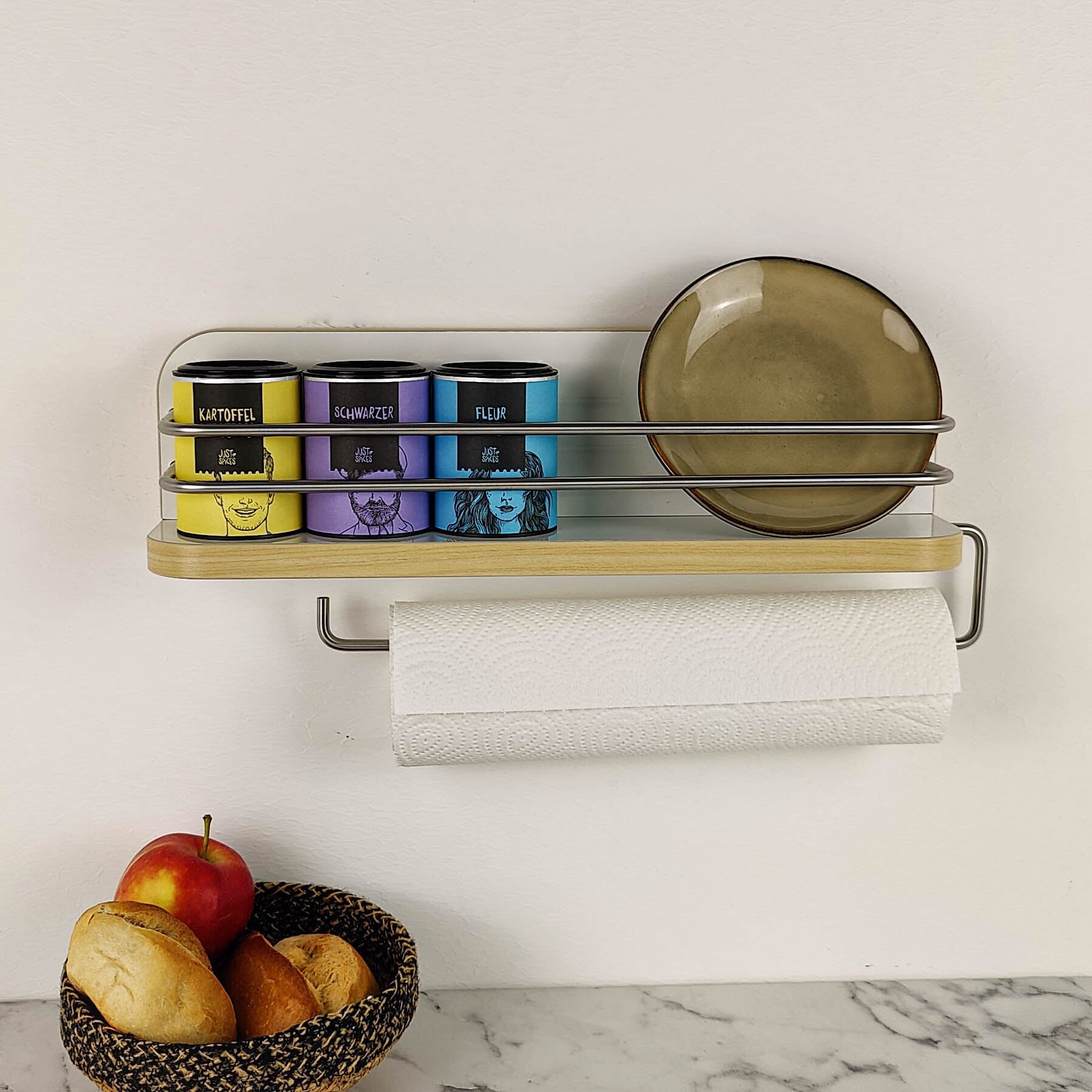 #farbe_Hochglanzweiß mit Kante in Ahorn Hell und Edelstahlreling