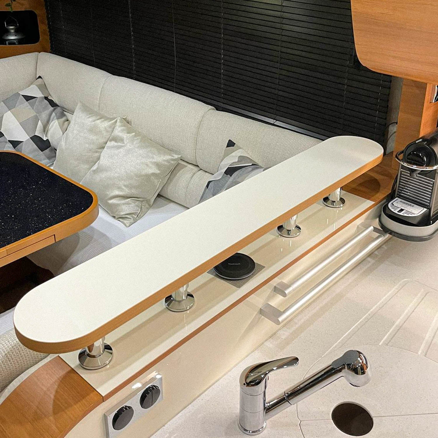 Ablageboard für Concorde Carver Modelle
