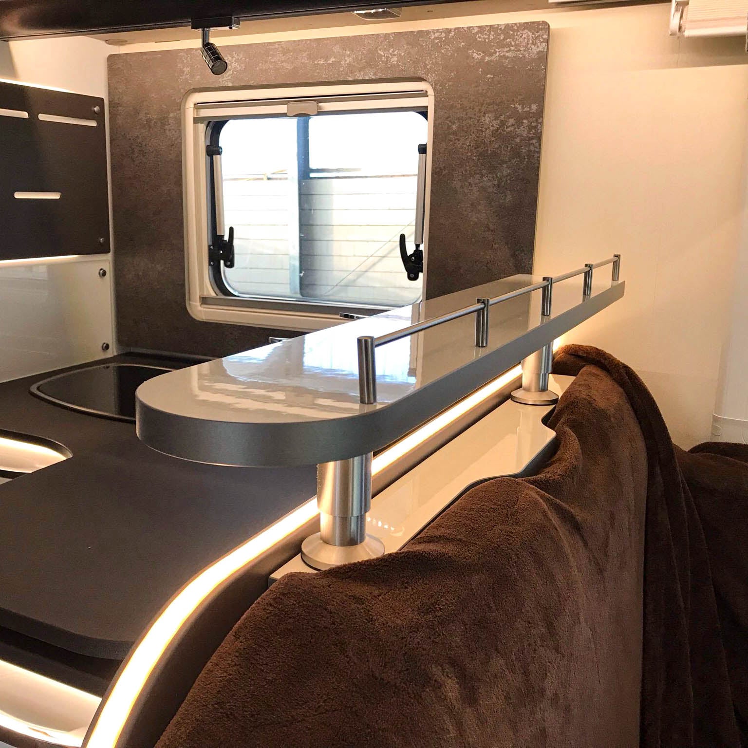 2-teiliges Ablageboard für Bürstner Lyseo Modelle