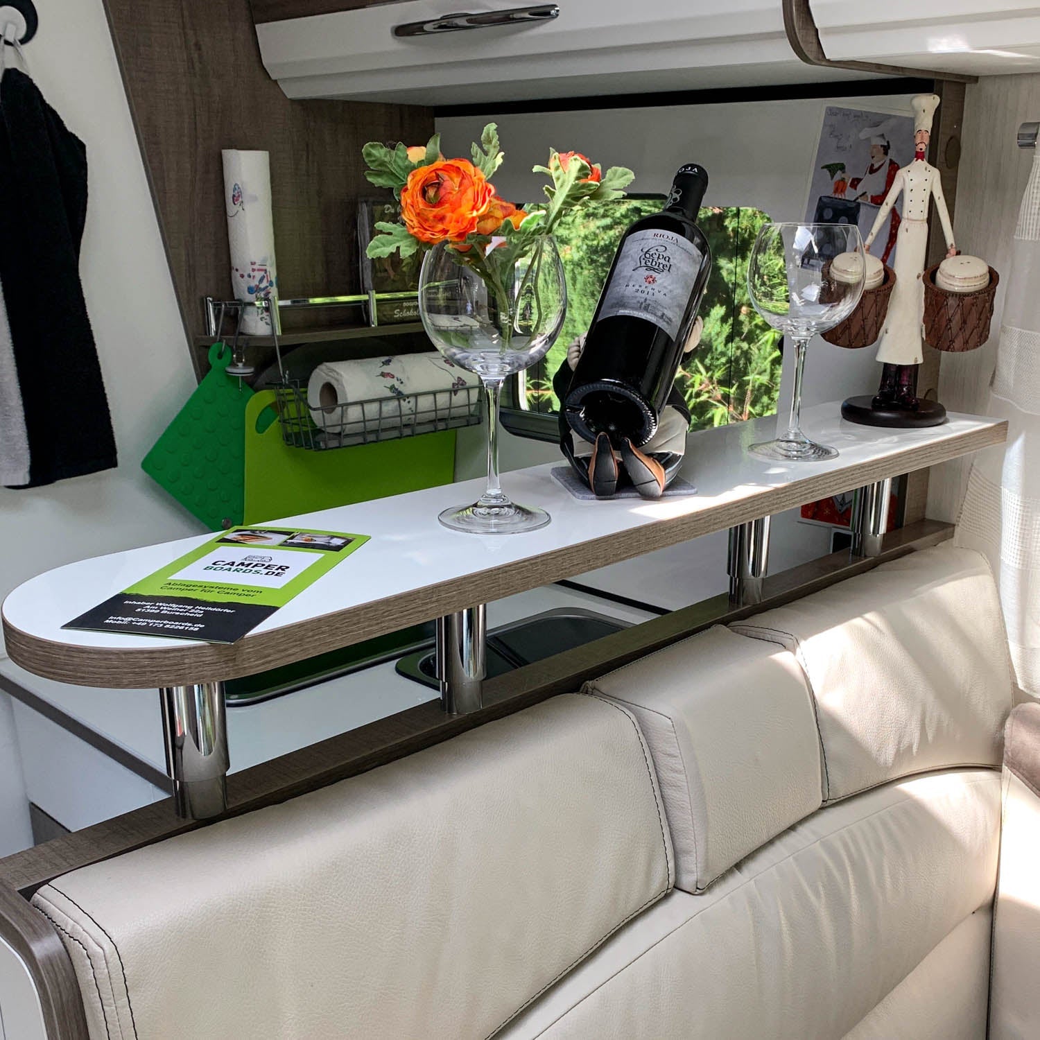 Ablageboard für Mooveo T Modelle mit L-Sitzgruppe