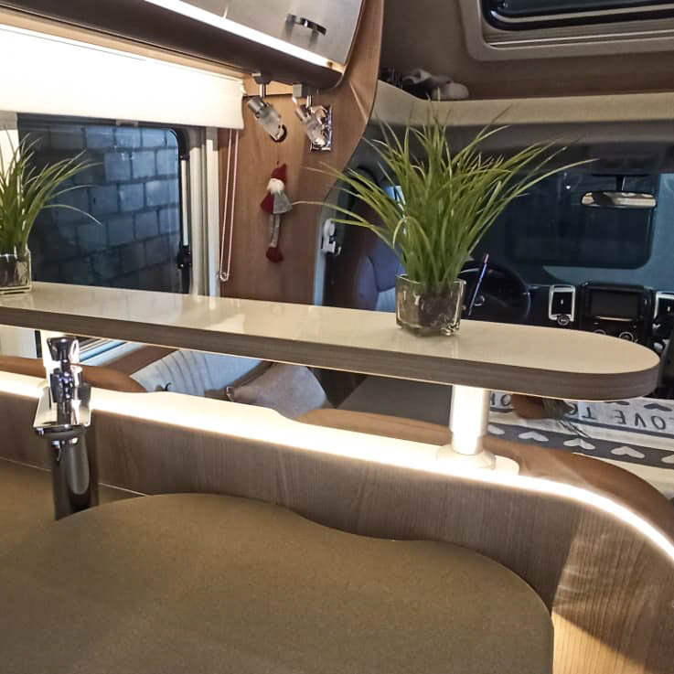 2-teiliges Ablageboard für Bürstner Lyseo Modelle