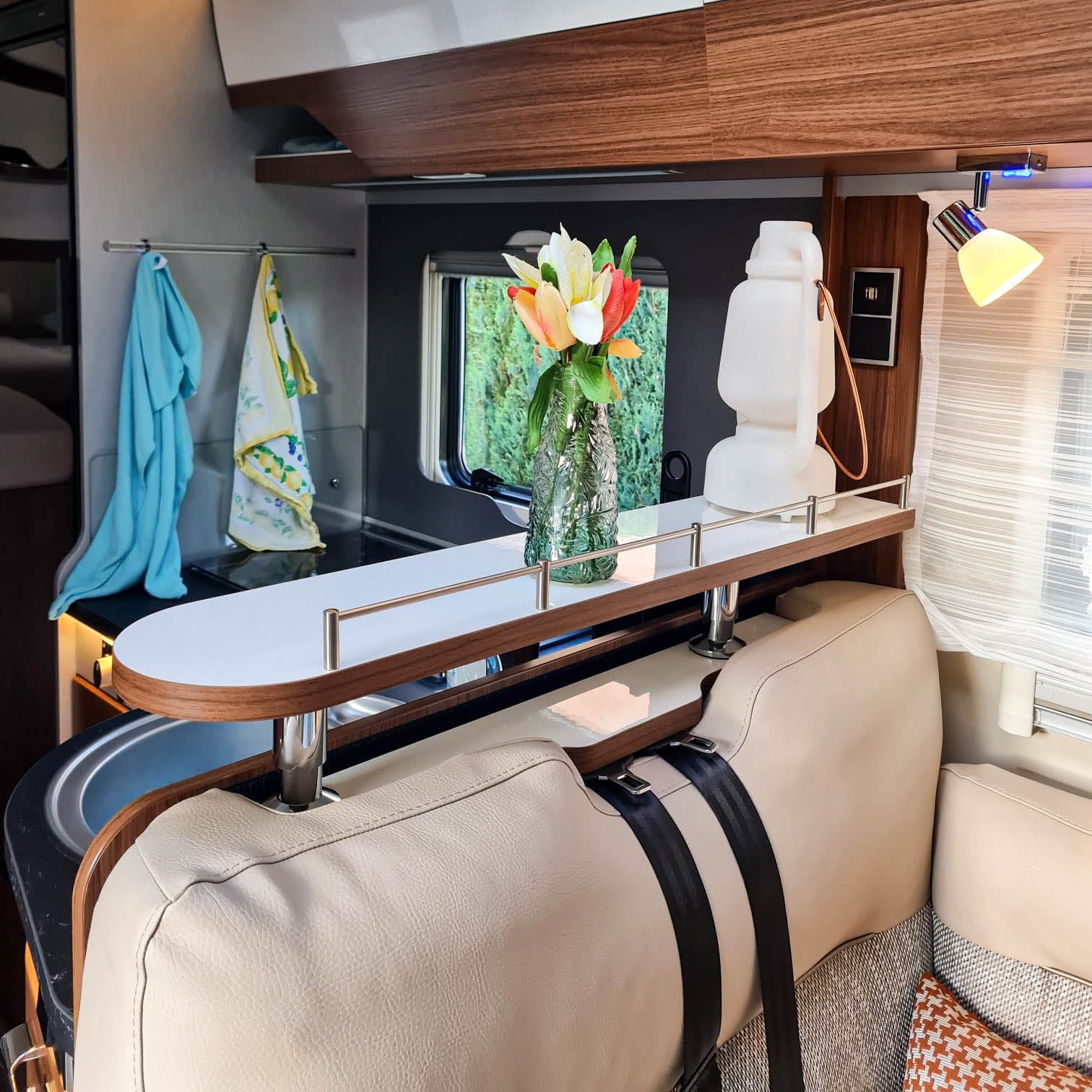 2-teiliges Ablageboard für Hymer Modelle