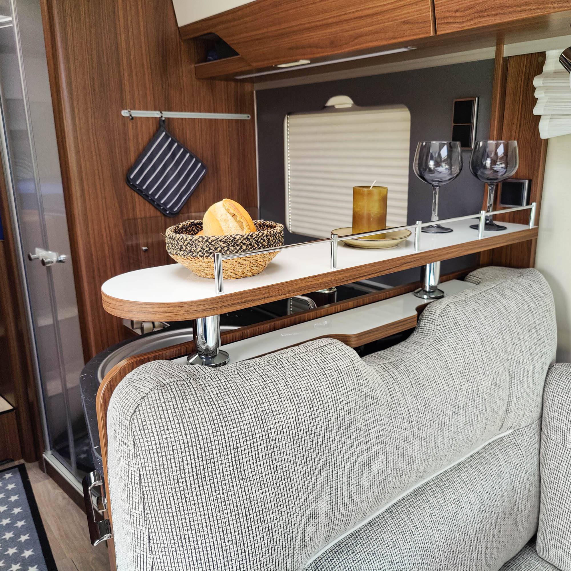 2-teiliges Ablageboard für Hymer Modelle