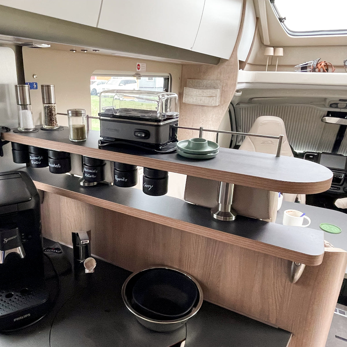 Motorhome shelf instead of capsule holder for Bürstner